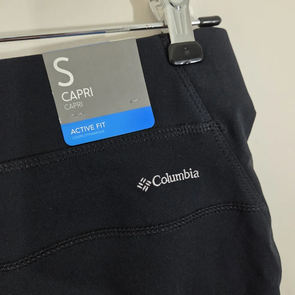 NWT Columbia Rock Beauty Capri Pants Black Size Small Outdoor Hiking Gorpcore